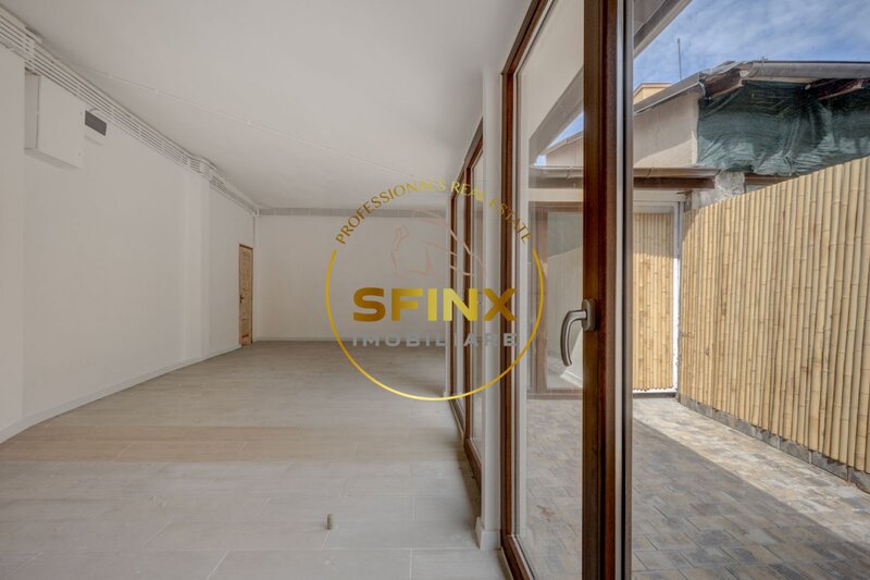 Parcul Carol 60 mp curte proprie, cafenea, magazin, salon